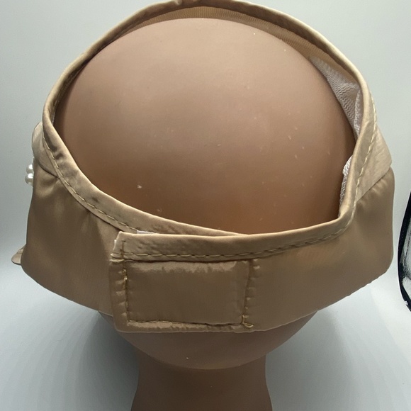 Beaded Flower Hat - Khaki - Picture 2 of 4